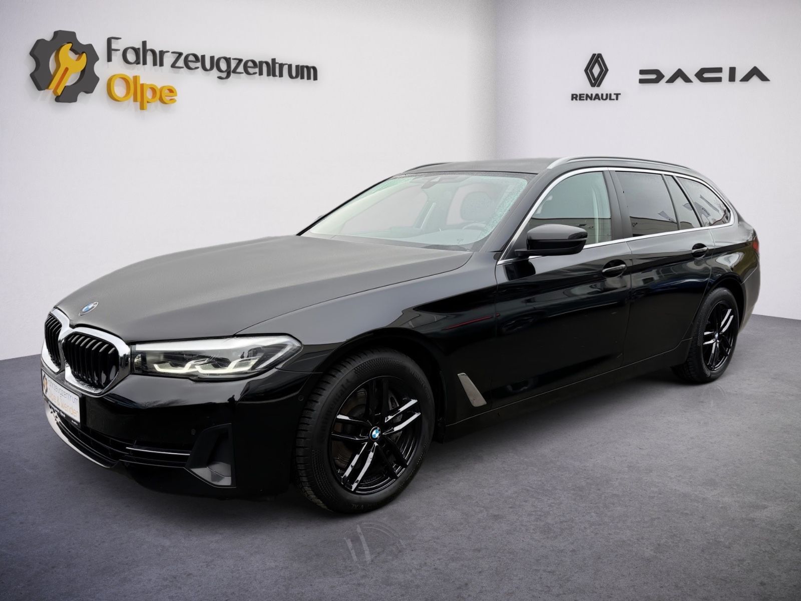 BMW 530d Touring, AHK, LED, 8-fach bereift